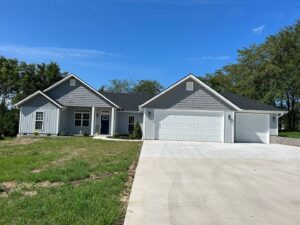 Front view of a modern vacation rental in Sterett Creek in Warsaw, MO